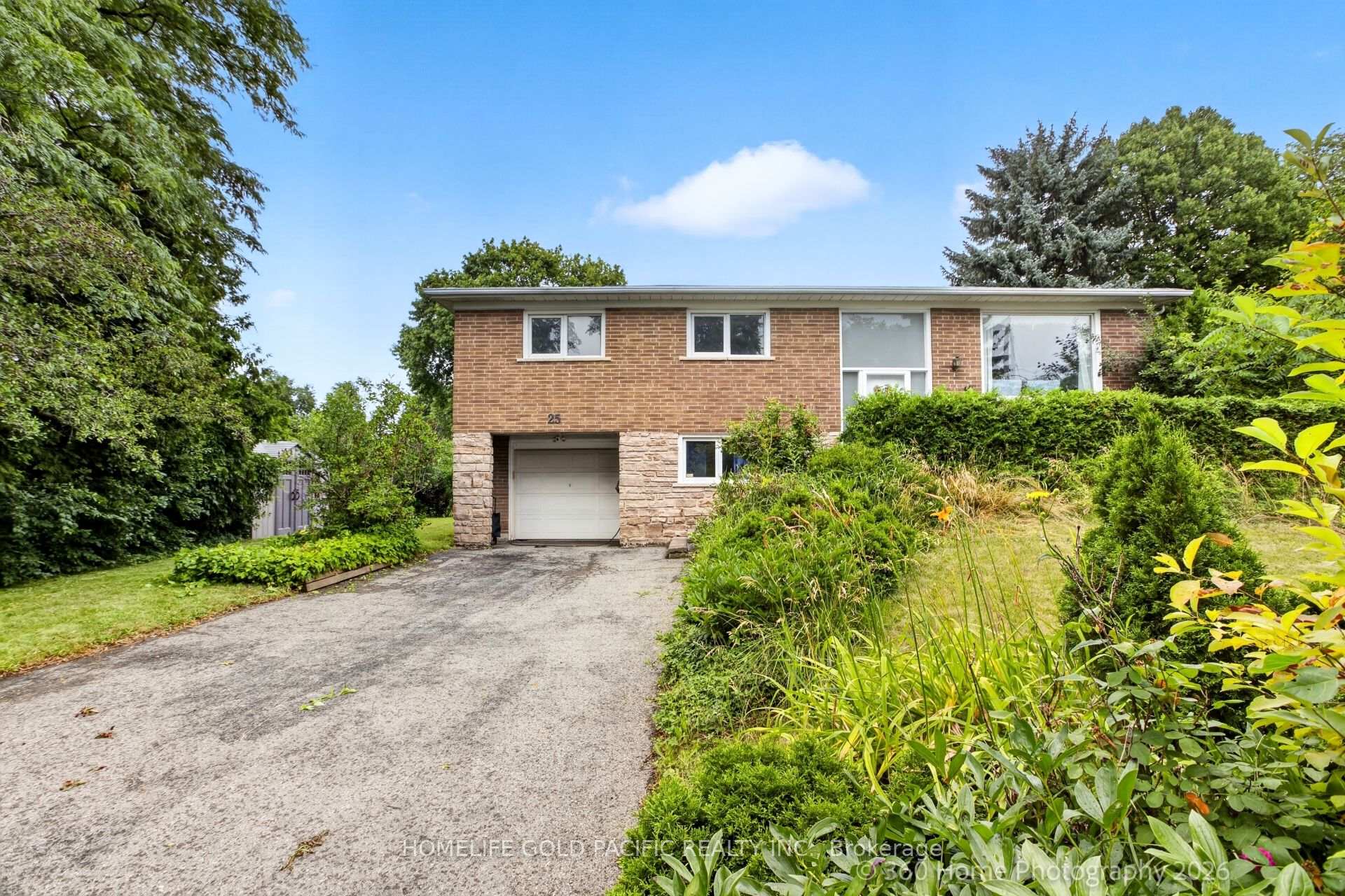 Photo 2 of 25 Houston Crescent, North York, Don Valley Village — HOMEH
