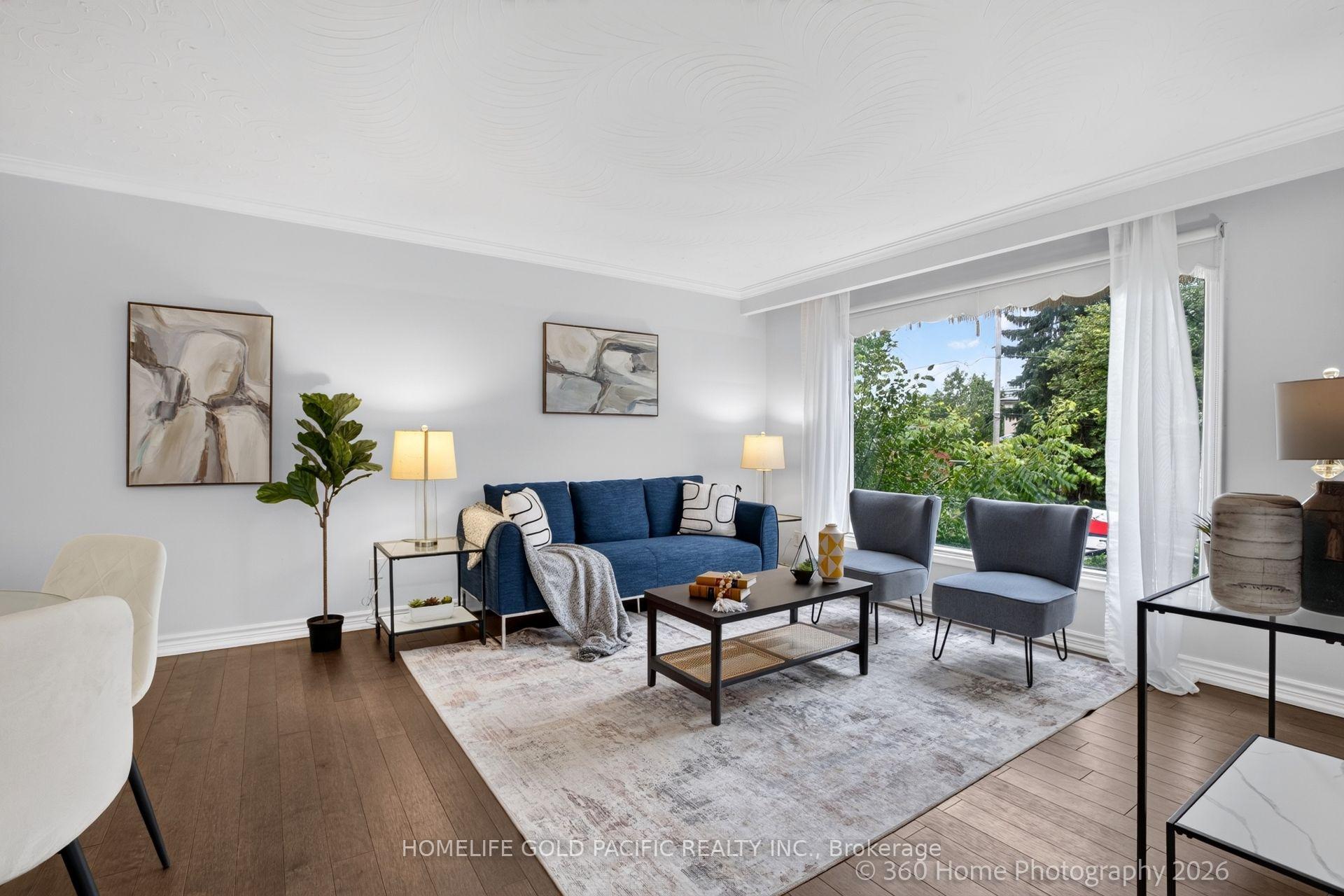 Photo 9 of 25 Houston Crescent, North York, Don Valley Village — HOMEH