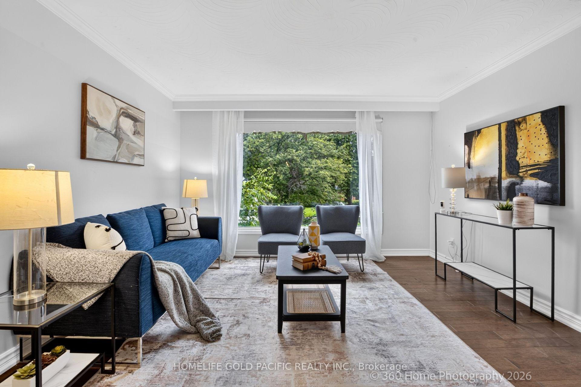 Photo 10 of 25 Houston Crescent, North York, Don Valley Village — HOMEH