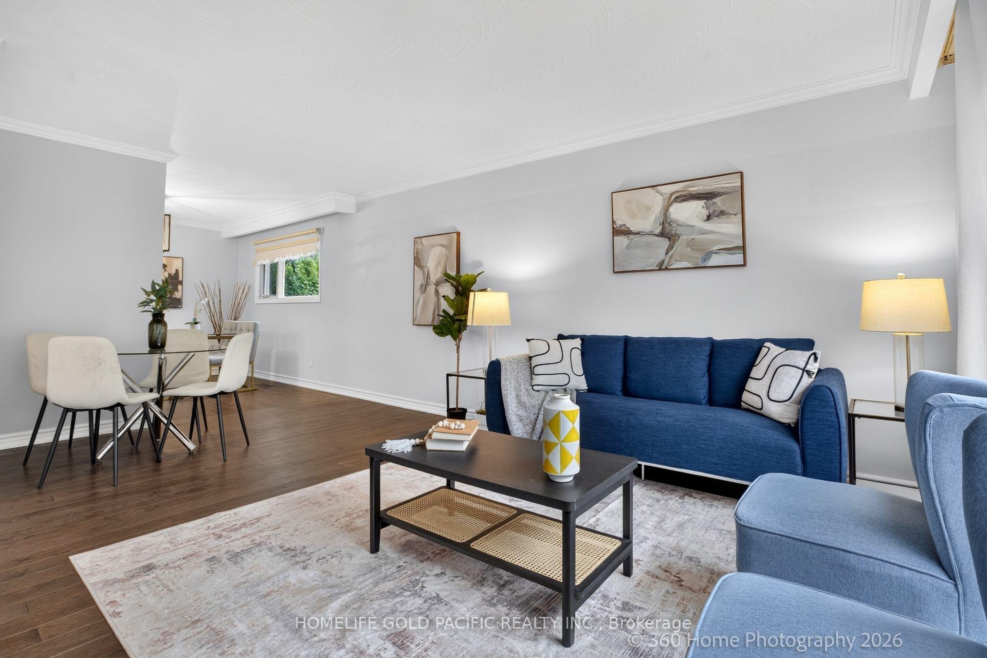 Photo 13 of 25 Houston Crescent, North York, Don Valley Village — HOMEH