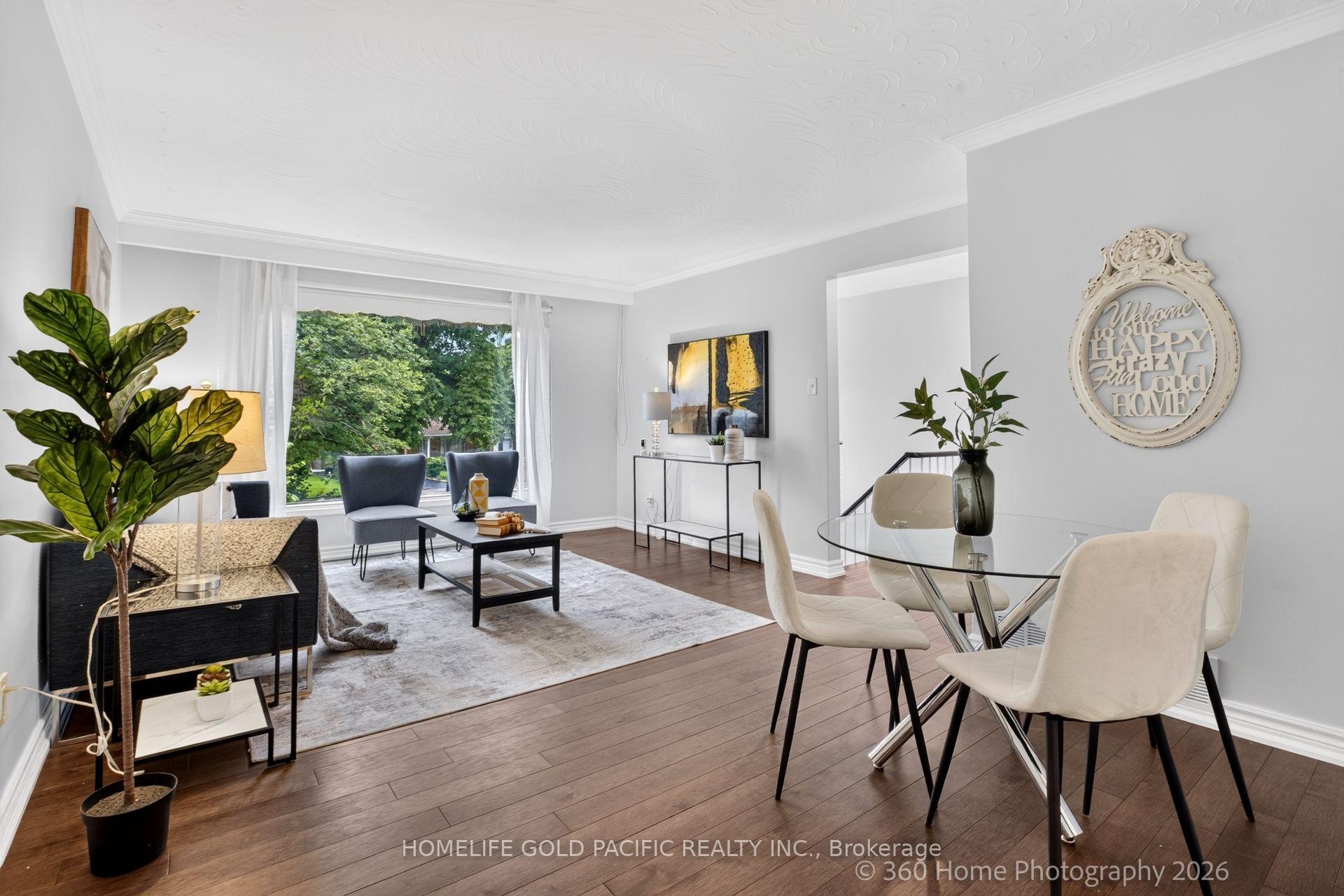 Photo 16 of 25 Houston Crescent, North York, Don Valley Village — HOMEH