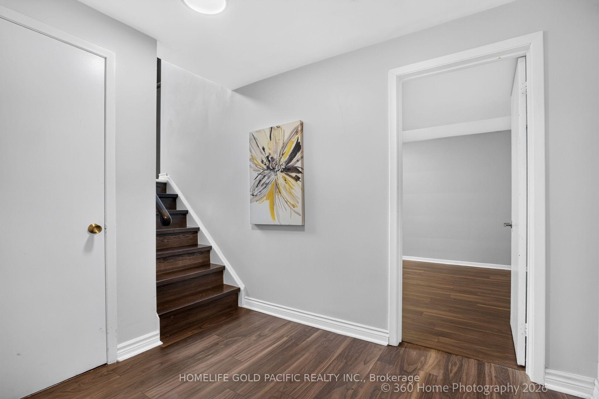 Photo 34 of 25 Houston Crescent, North York, Don Valley Village — HOMEH