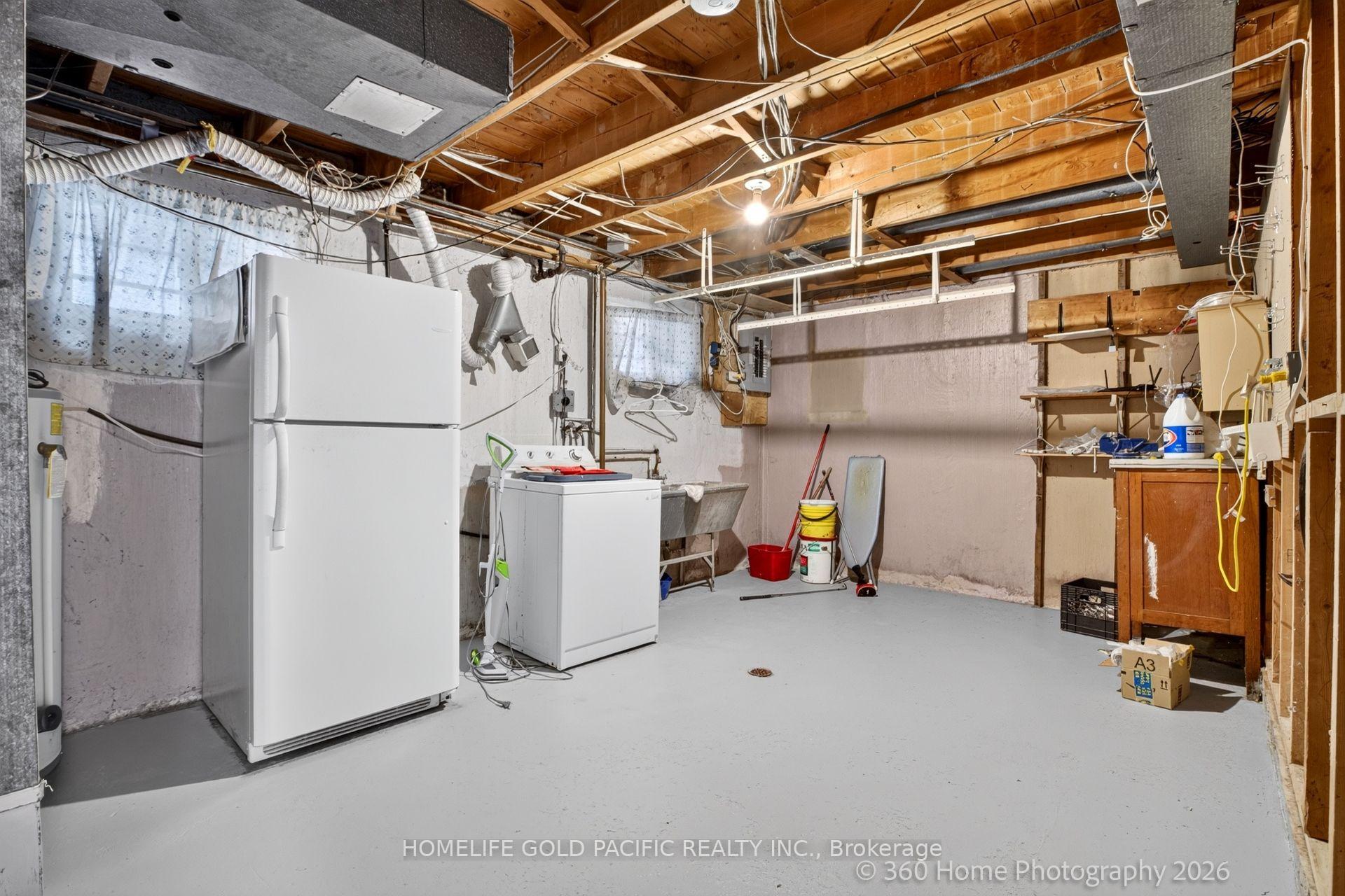 Photo 35 of 25 Houston Crescent, North York, Don Valley Village — HOMEH