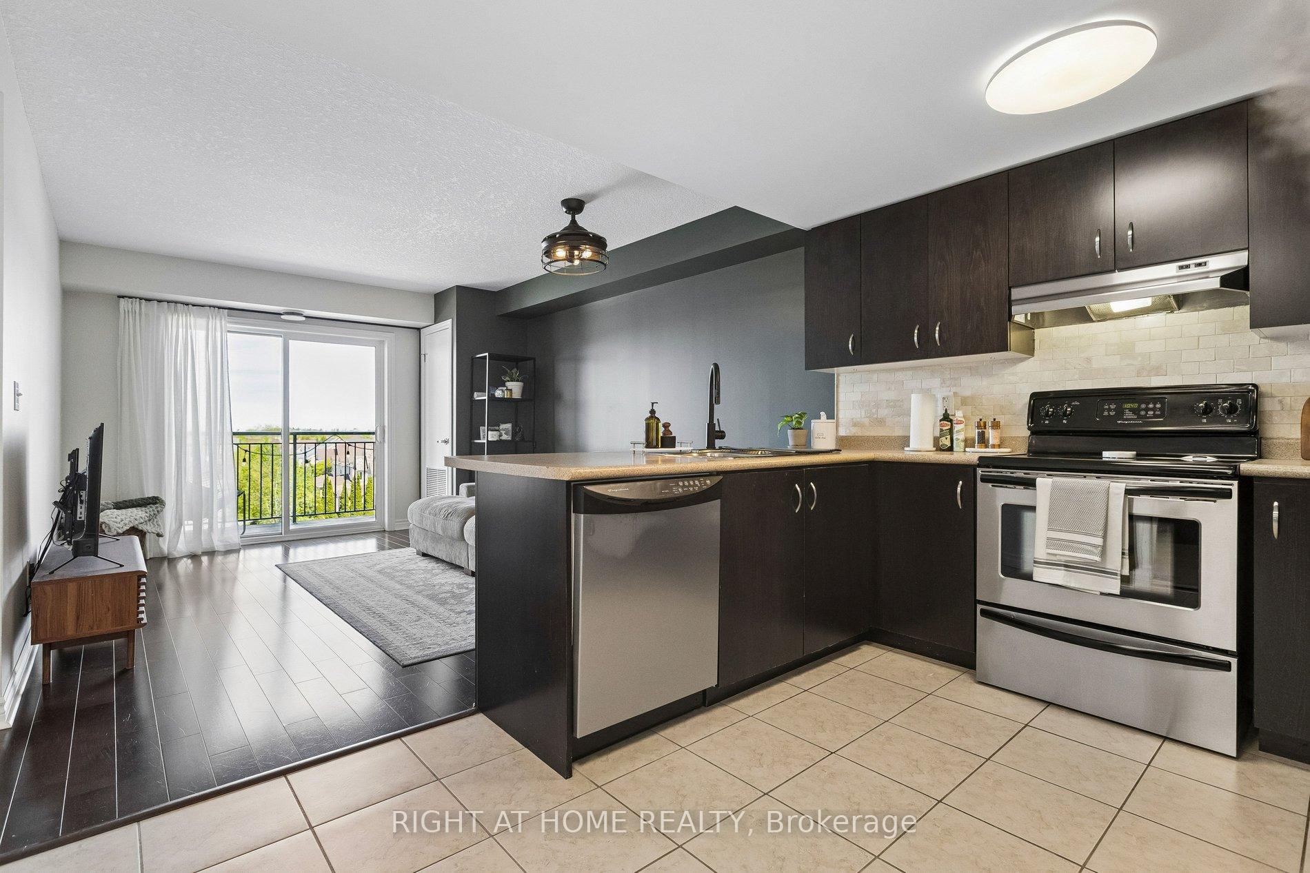 Photo 12 of Unit 404, 37 Goodwin Drive, Guelph, Pineridge/Westminster Woods — HOMEH
