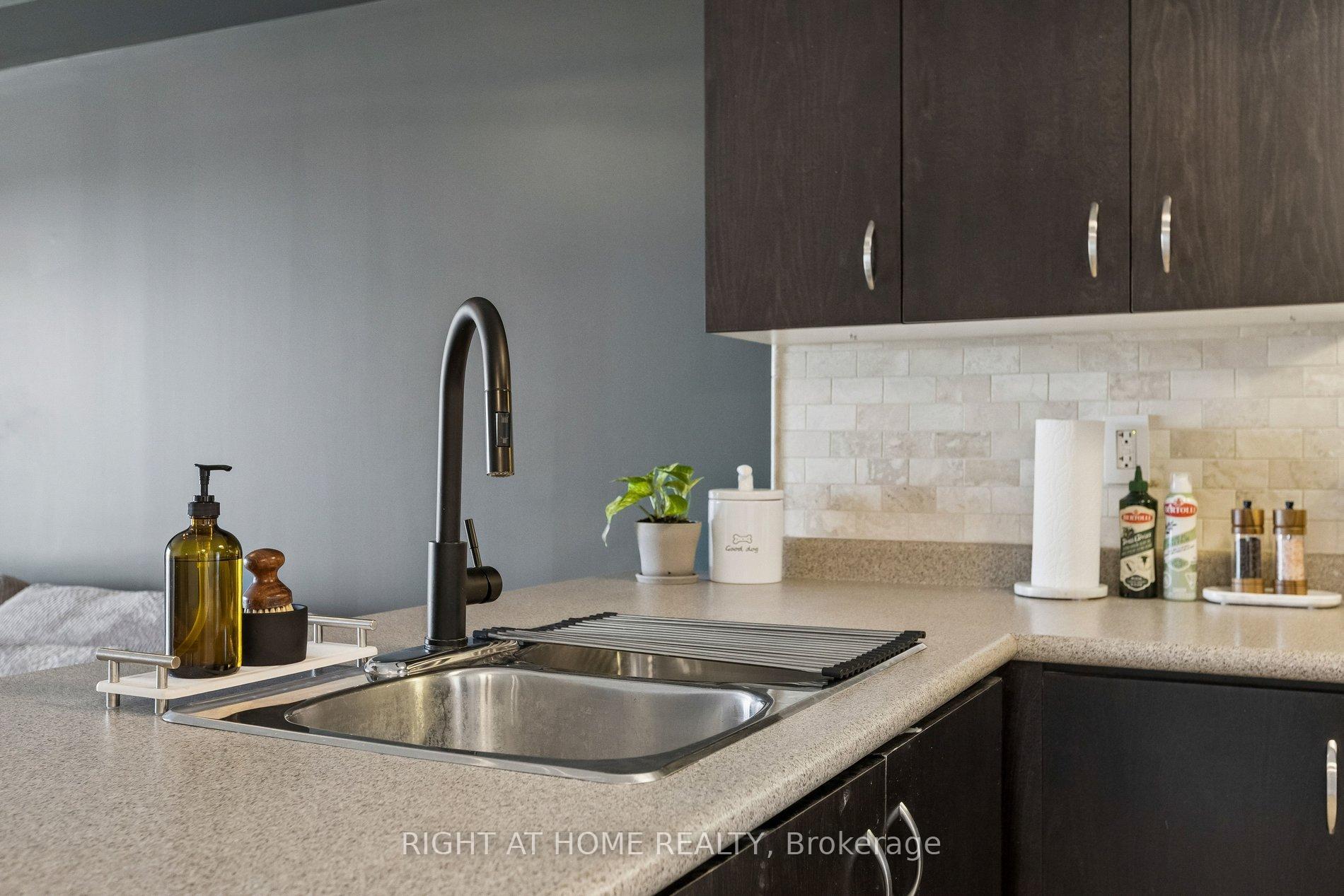 Photo 16 of Unit 404, 37 Goodwin Drive, Guelph, Pineridge/Westminster Woods — HOMEH