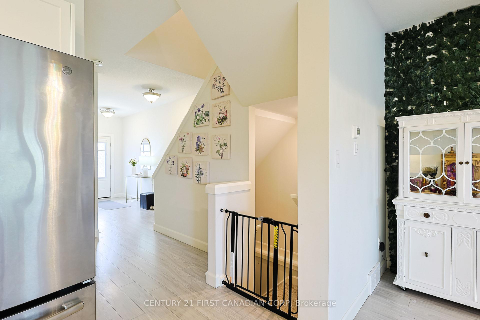 Photo 15 of Unit 26, 600 Guiness Way, London, North D — HOMEH