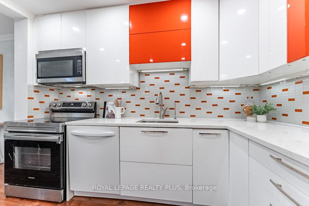 Photo 10 of Unit 161, 2120 Rathburn Road E, Mississauga, Rathwood — HOMEH
