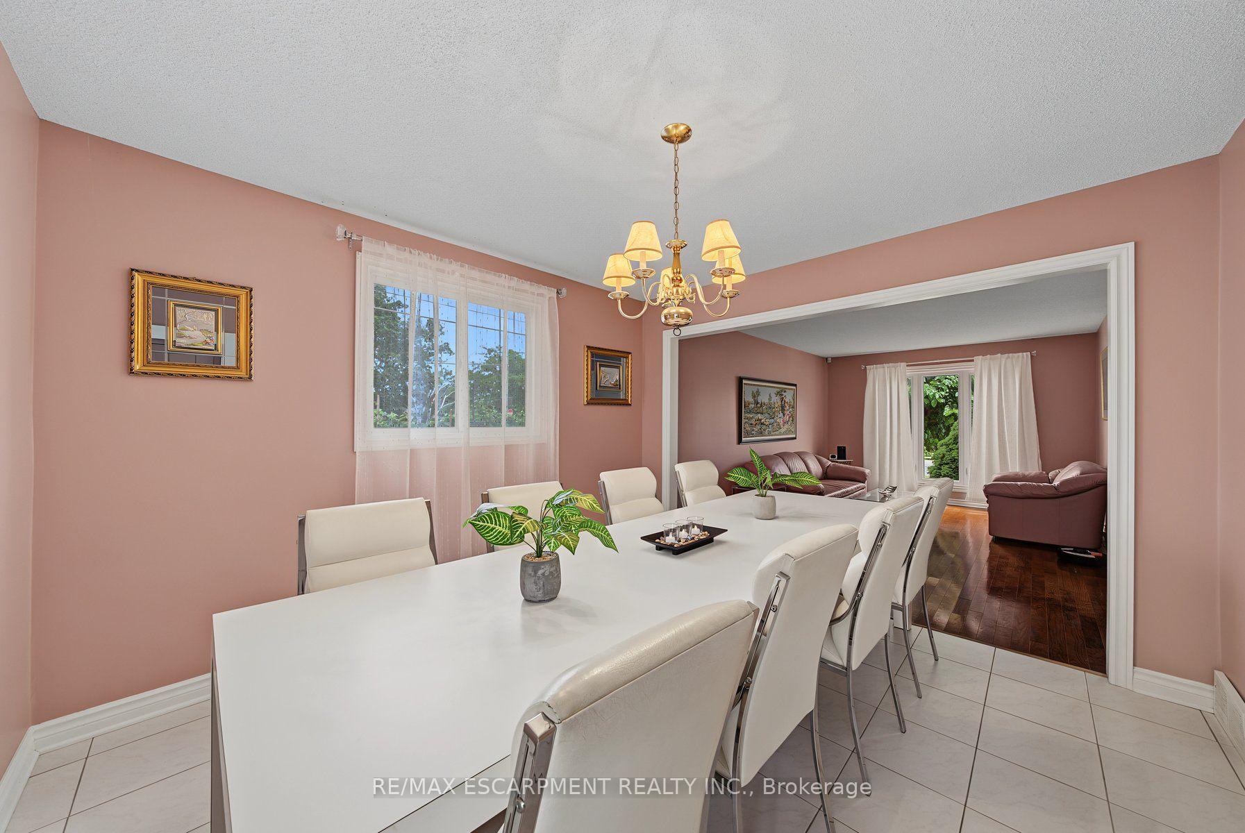 Photo 14 of 2 Cresthaven Drive, Hamilton, Stoney Creek — HOMEH