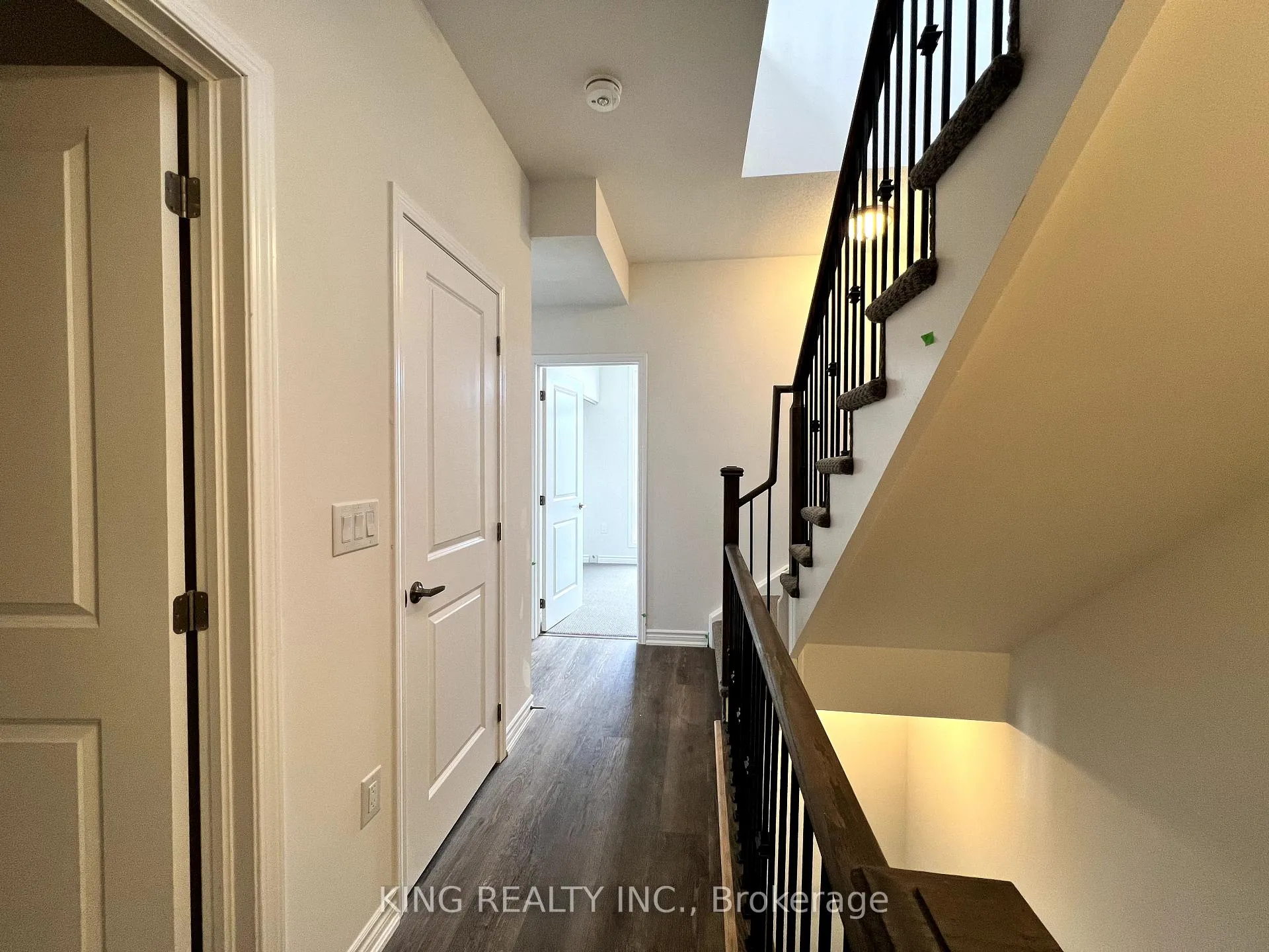 Photo 15 of 137 Colborne Street E, Orillia — HOMEH