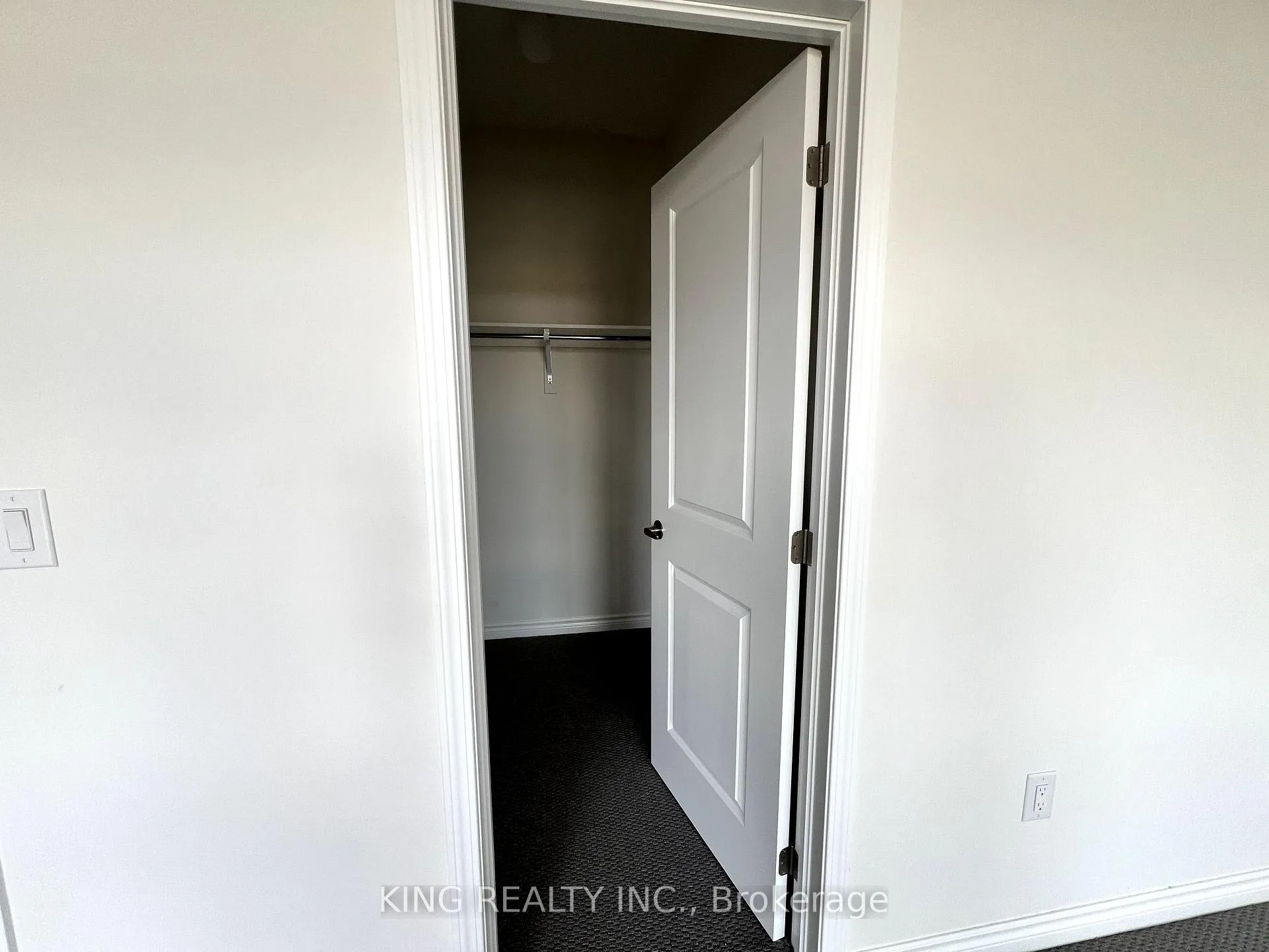 Photo 20 of 137 Colborne Street E, Orillia — HOMEH