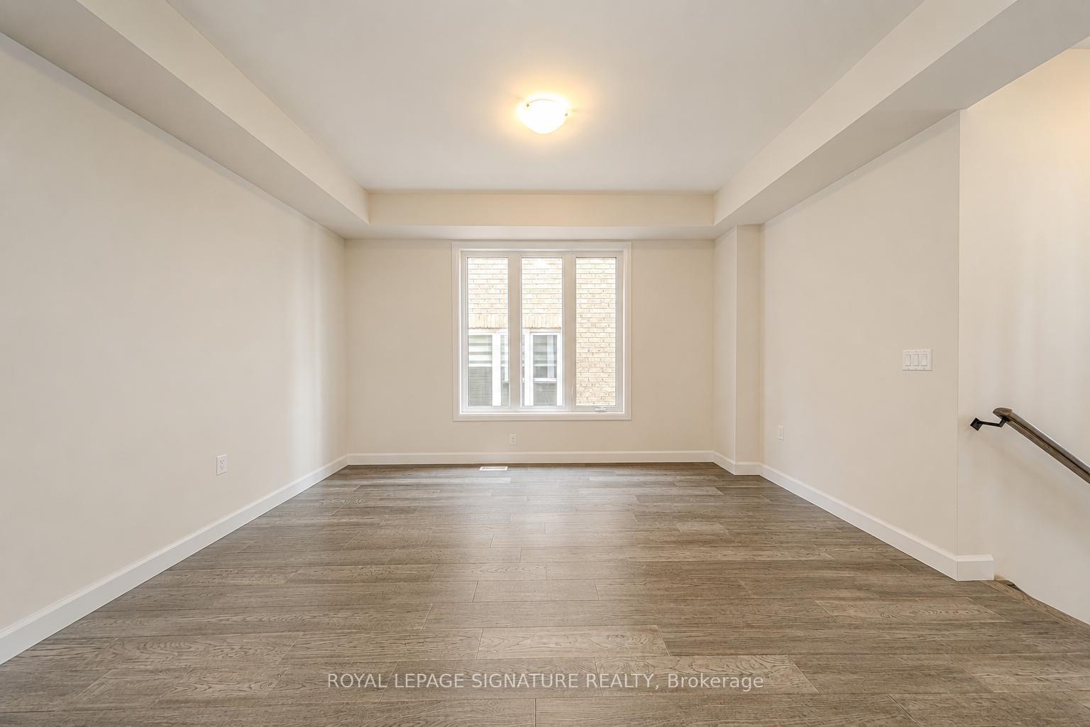 Photo 5 of 109 York Drive, Peterborough, Monaghan Ward 2 — HOMEH