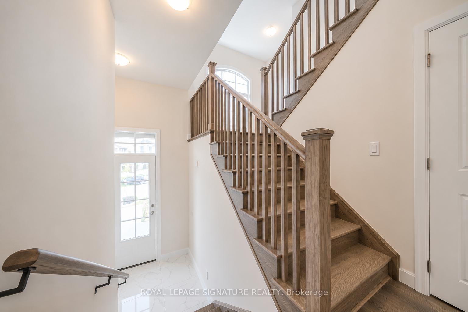 Photo 10 of 109 York Drive, Peterborough, Monaghan Ward 2 — HOMEH