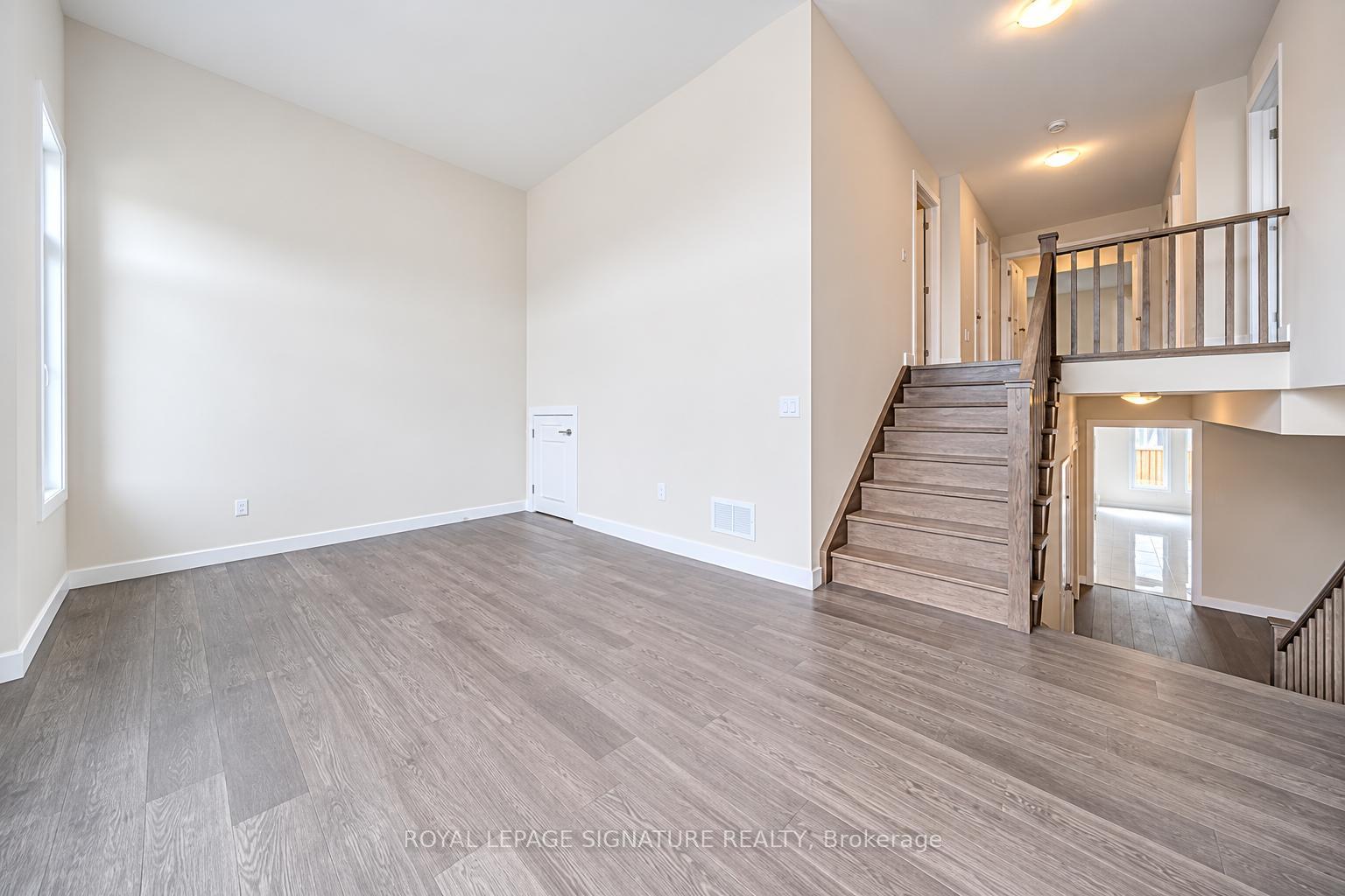 Photo 22 of 109 York Drive, Peterborough, Monaghan Ward 2 — HOMEH