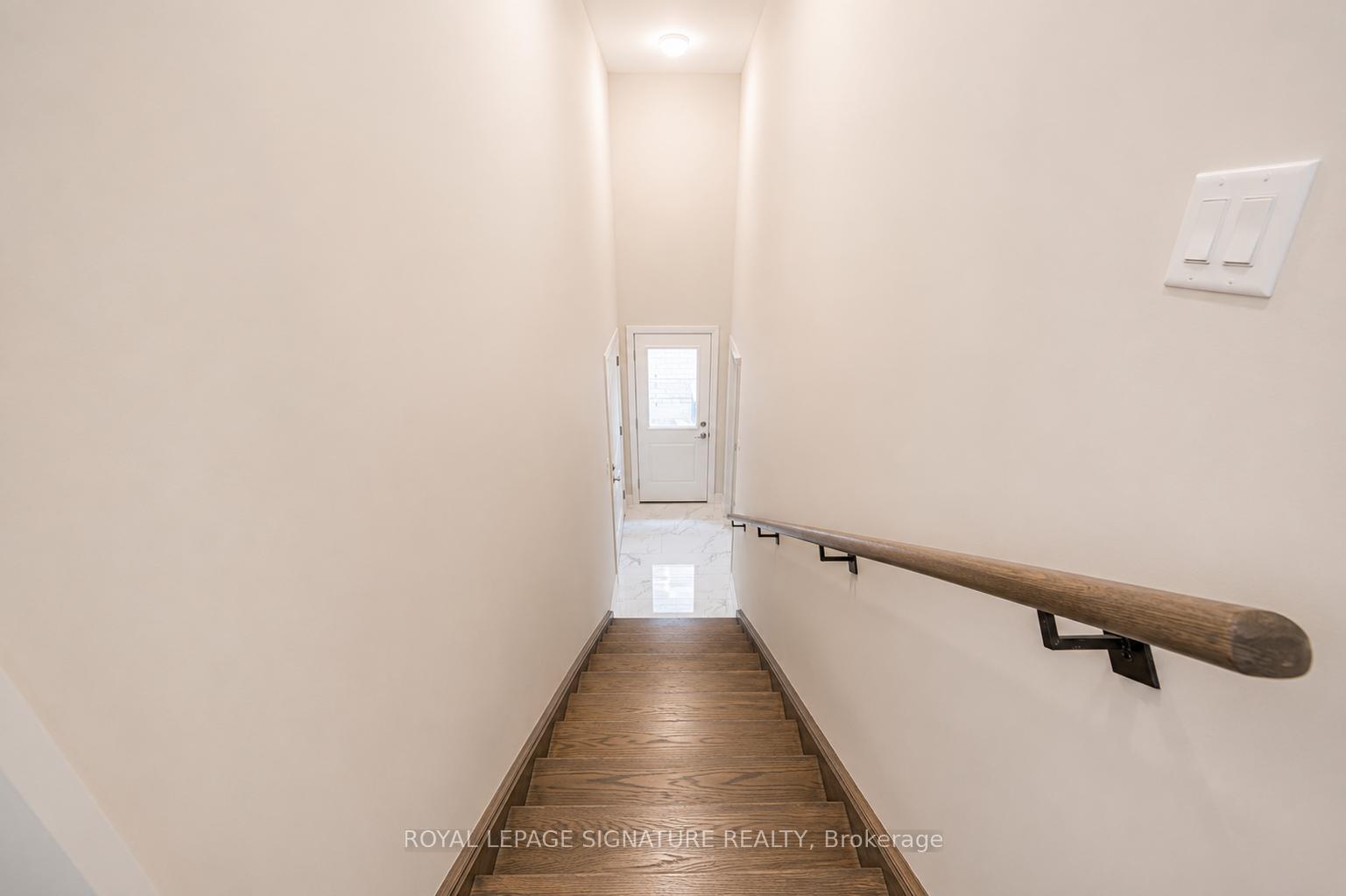 Photo 25 of 109 York Drive, Peterborough, Monaghan Ward 2 — HOMEH