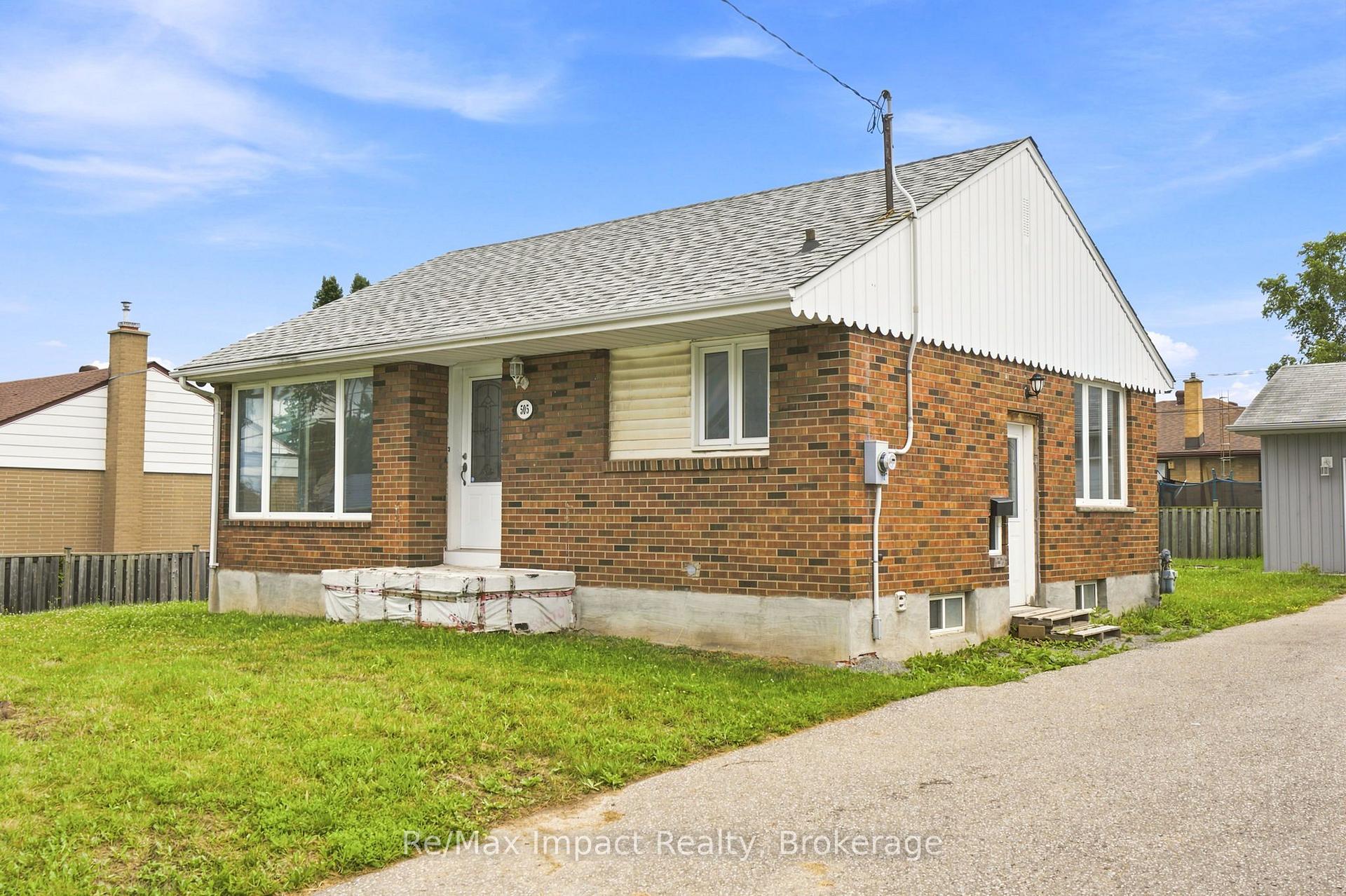 Photo 4 of 505 Annapolis Avenue, Oshawa, McLaughlin — HOMEH