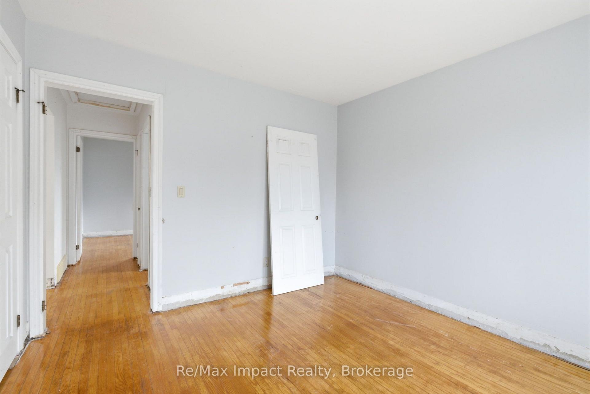 Photo 16 of 505 Annapolis Avenue, Oshawa, McLaughlin — HOMEH