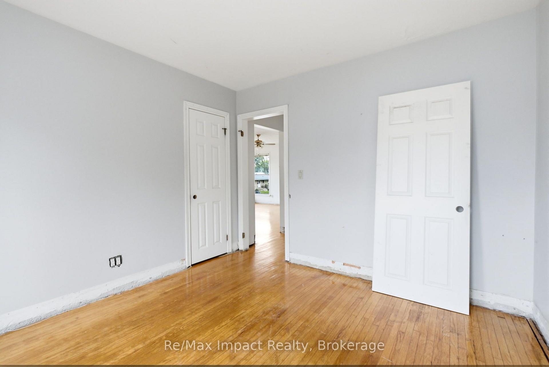 Photo 17 of 505 Annapolis Avenue, Oshawa, McLaughlin — HOMEH
