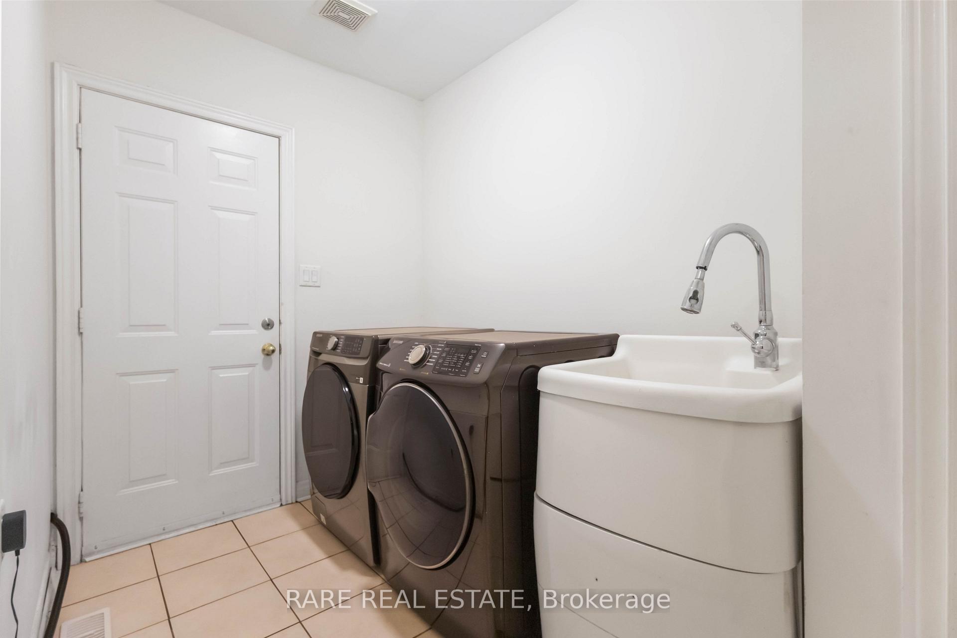 Photo 31 of 55 Castlemore Avenue, Markham, Berczy — HOMEH