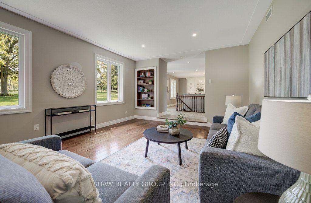 Photo 11 of 3335 Lobsinger Line, Wellesley — HOMEH