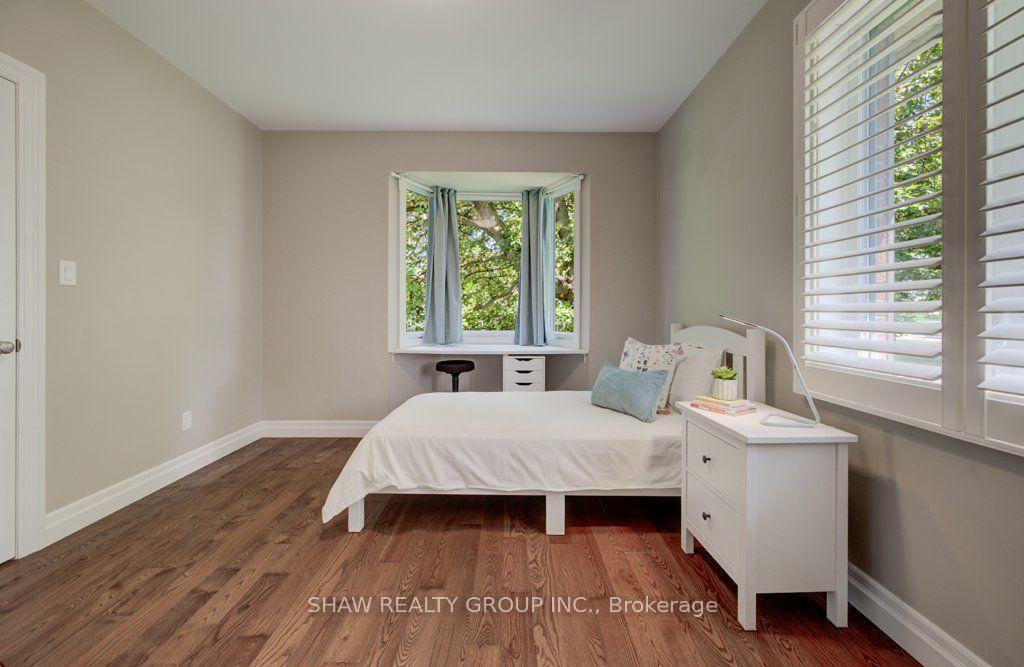 Photo 14 of 3335 Lobsinger Line, Wellesley — HOMEH