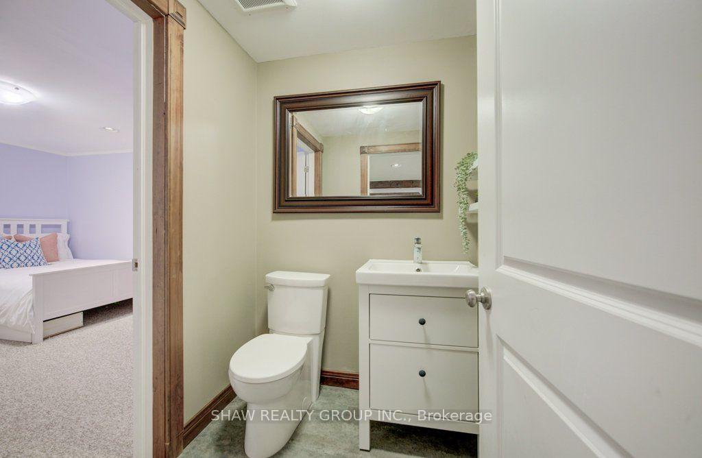 Photo 26 of 3335 Lobsinger Line, Wellesley — HOMEH