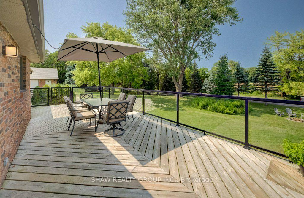 Photo 29 of 3335 Lobsinger Line, Wellesley — HOMEH