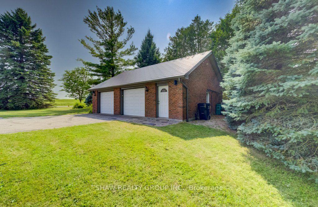 Photo 38 of 3335 Lobsinger Line, Wellesley — HOMEH