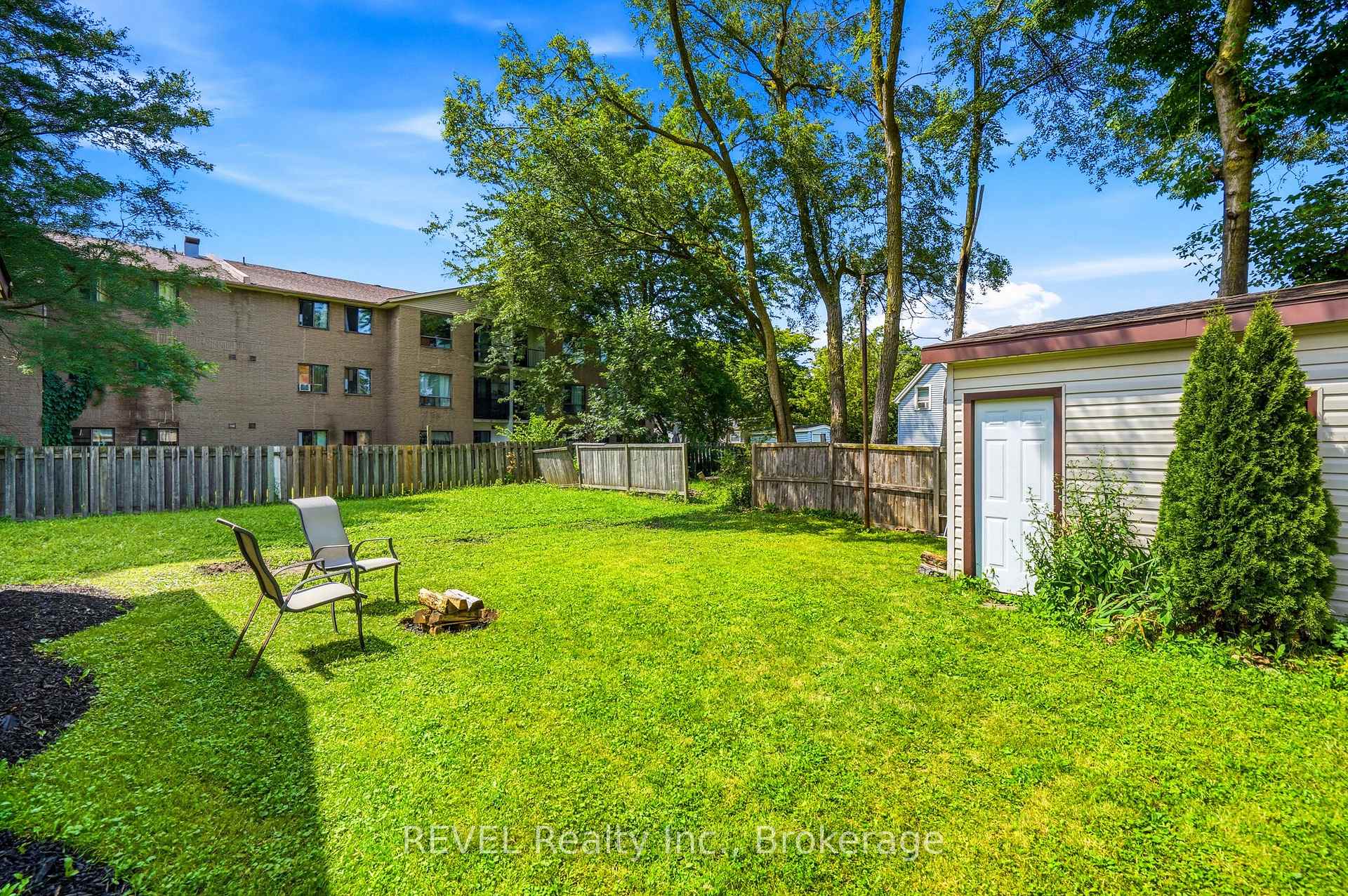 Photo 32 of 2 Kent Street, St. Catharines, Western Hill — HOMEH
