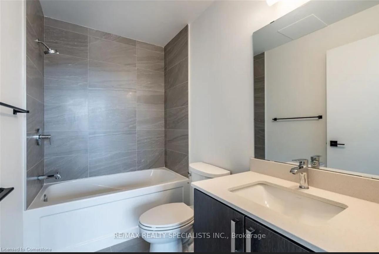 Photo 14 of Unit 801, 2782 Barton Street E, Hamilton, Riverdale — HOMEH