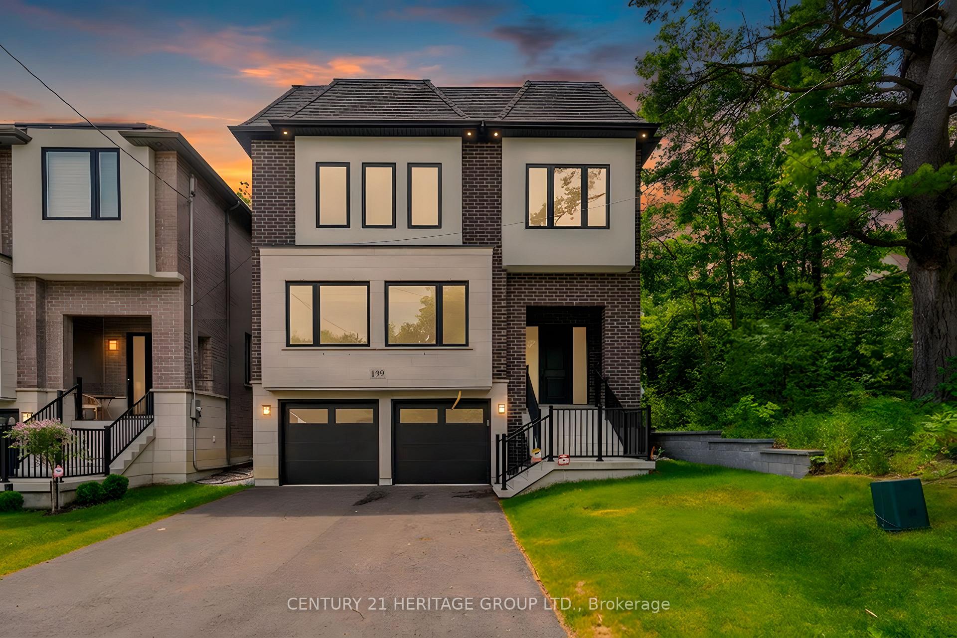 Photo 2 of 159 Snively Street, Richmond Hill, Oak Ridges Lake Wilcox — HOMEH