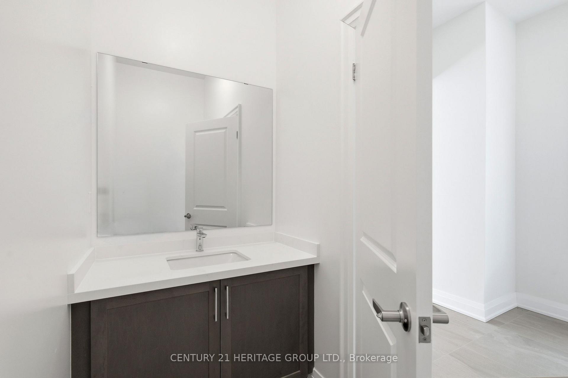 Photo 5 of 159 Snively Street, Richmond Hill, Oak Ridges Lake Wilcox — HOMEH