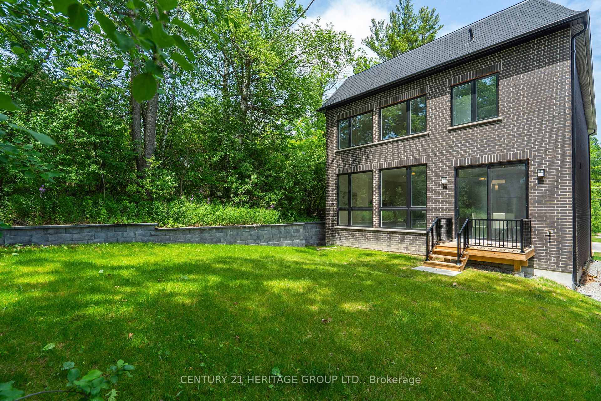 Photo 22 of 159 Snively Street, Richmond Hill, Oak Ridges Lake Wilcox — HOMEH