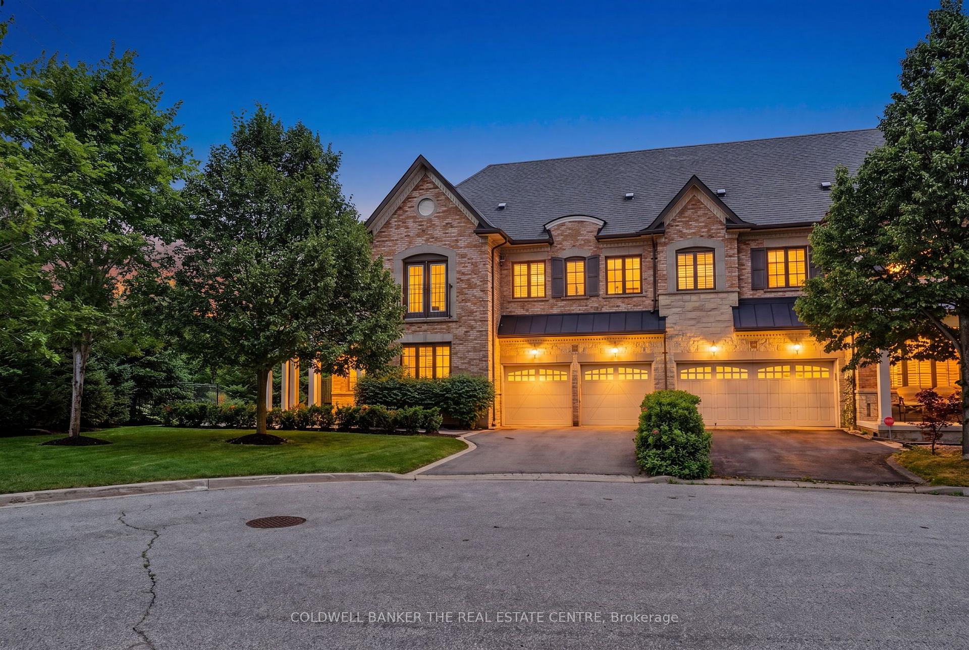 Front of 64 Jenny Thompson Court