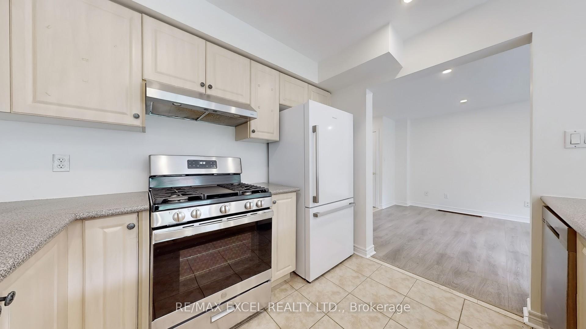 Photo 18 of 25 Autumnglen Road, Markham, Greensborough — HOMEH