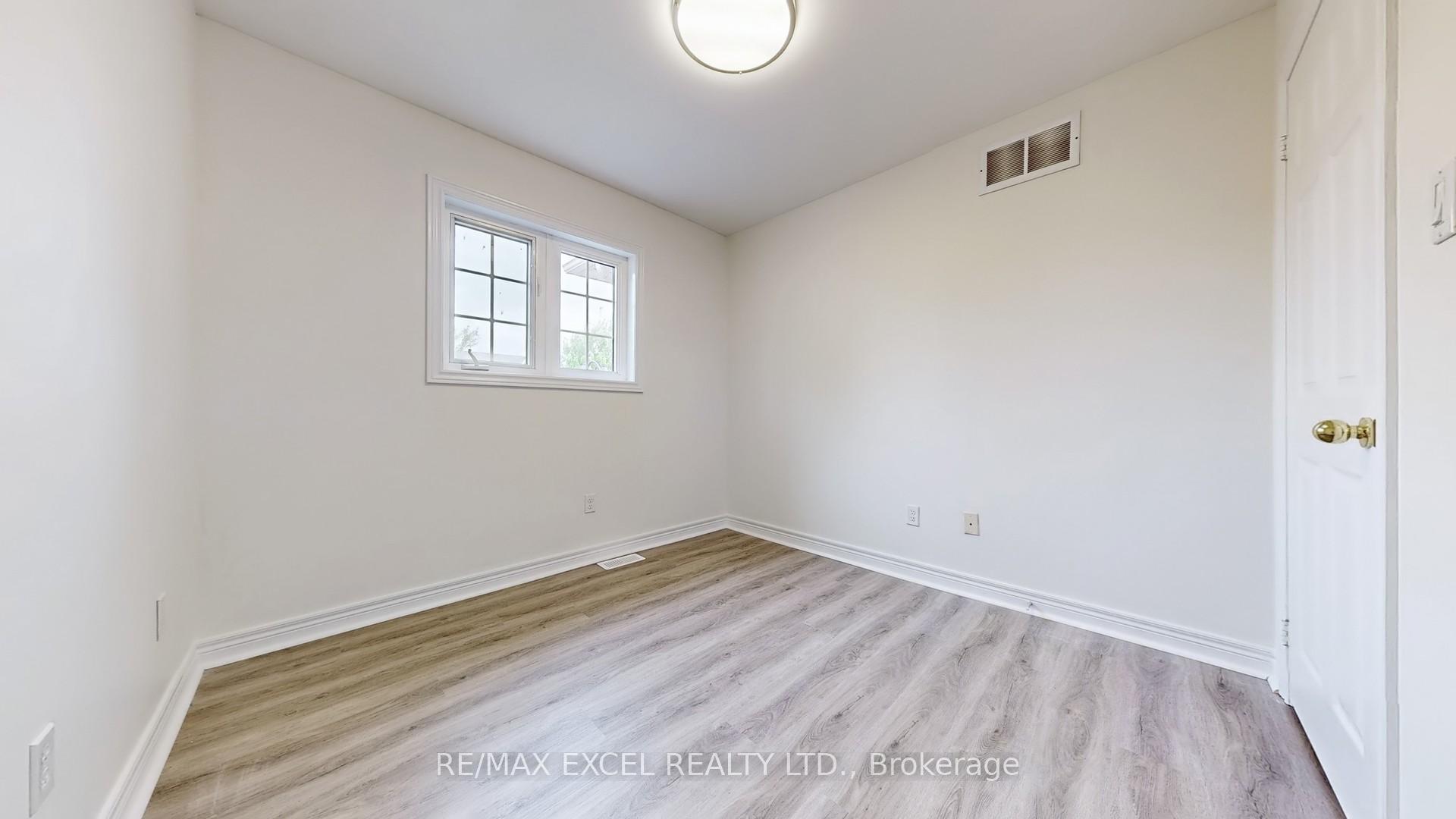 Photo 36 of 25 Autumnglen Road, Markham, Greensborough — HOMEH
