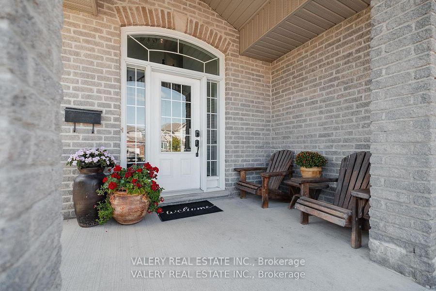 Photo 4 of 291 Zeller Drive, Kitchener, Grand River South — HOMEH