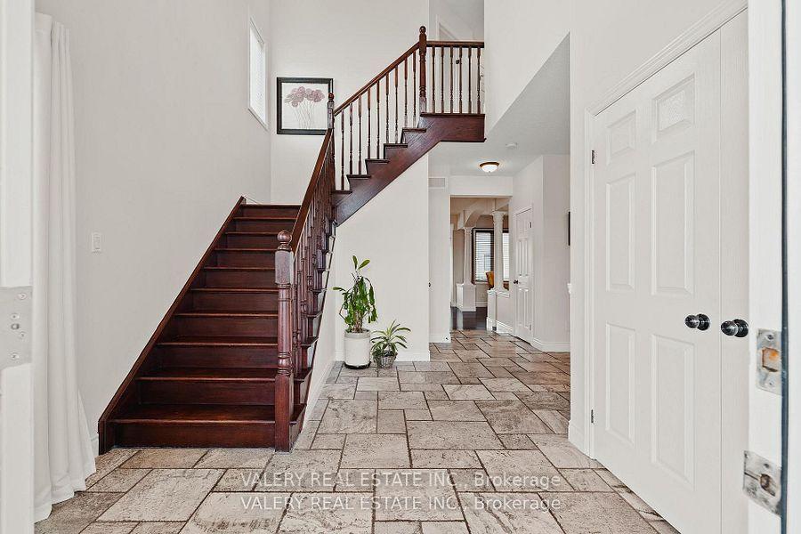 Photo 6 of 291 Zeller Drive, Kitchener, Grand River South — HOMEH