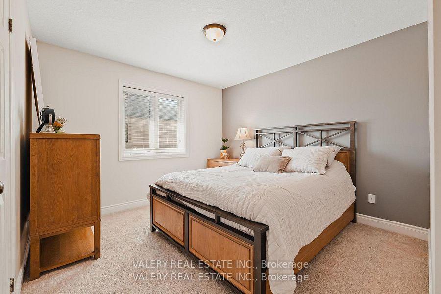 Photo 25 of 291 Zeller Drive, Kitchener, Grand River South — HOMEH