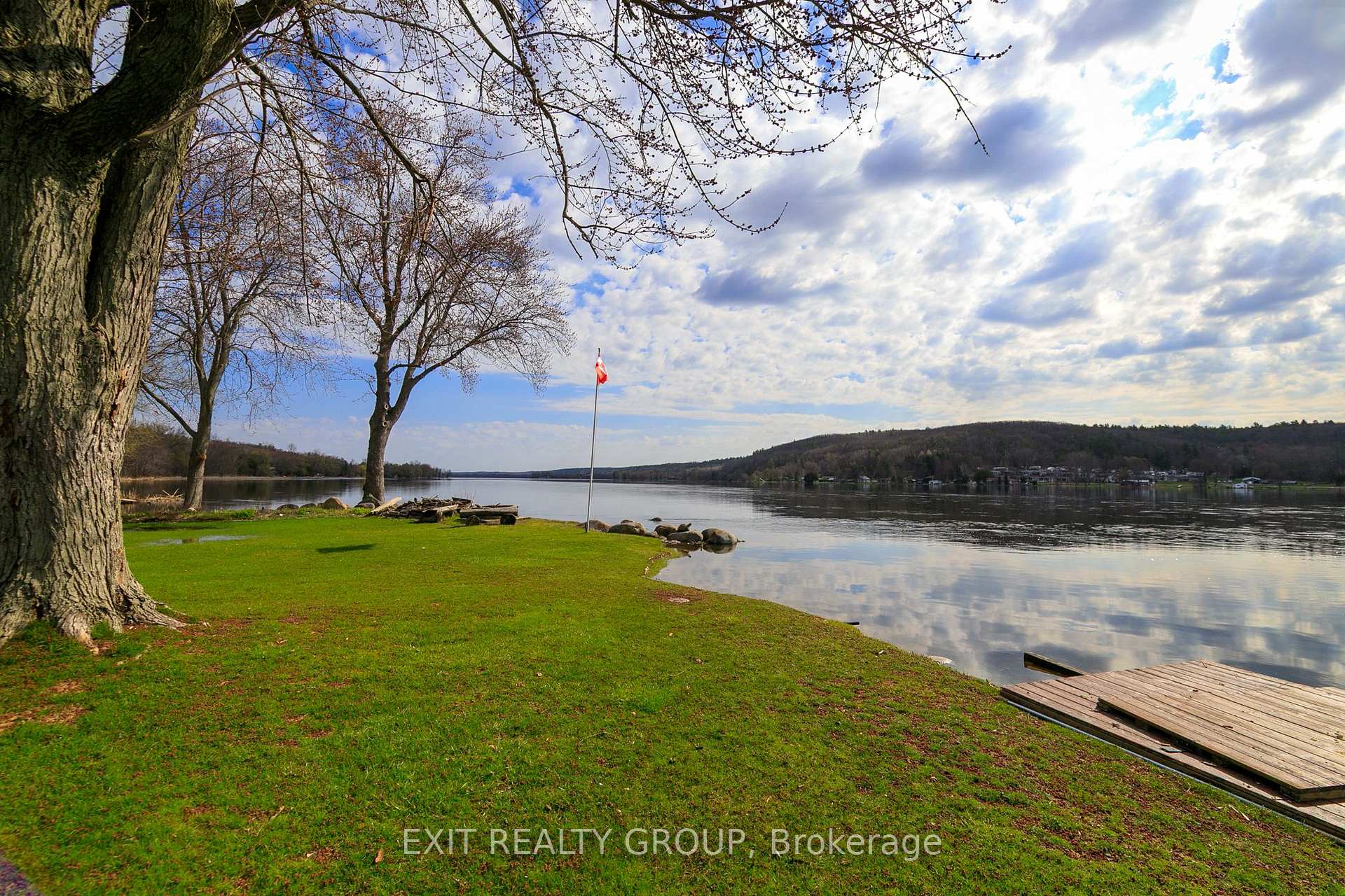 Photo 3 of 21 Prior Lane, Quinte West, Sidney Ward — HOMEH