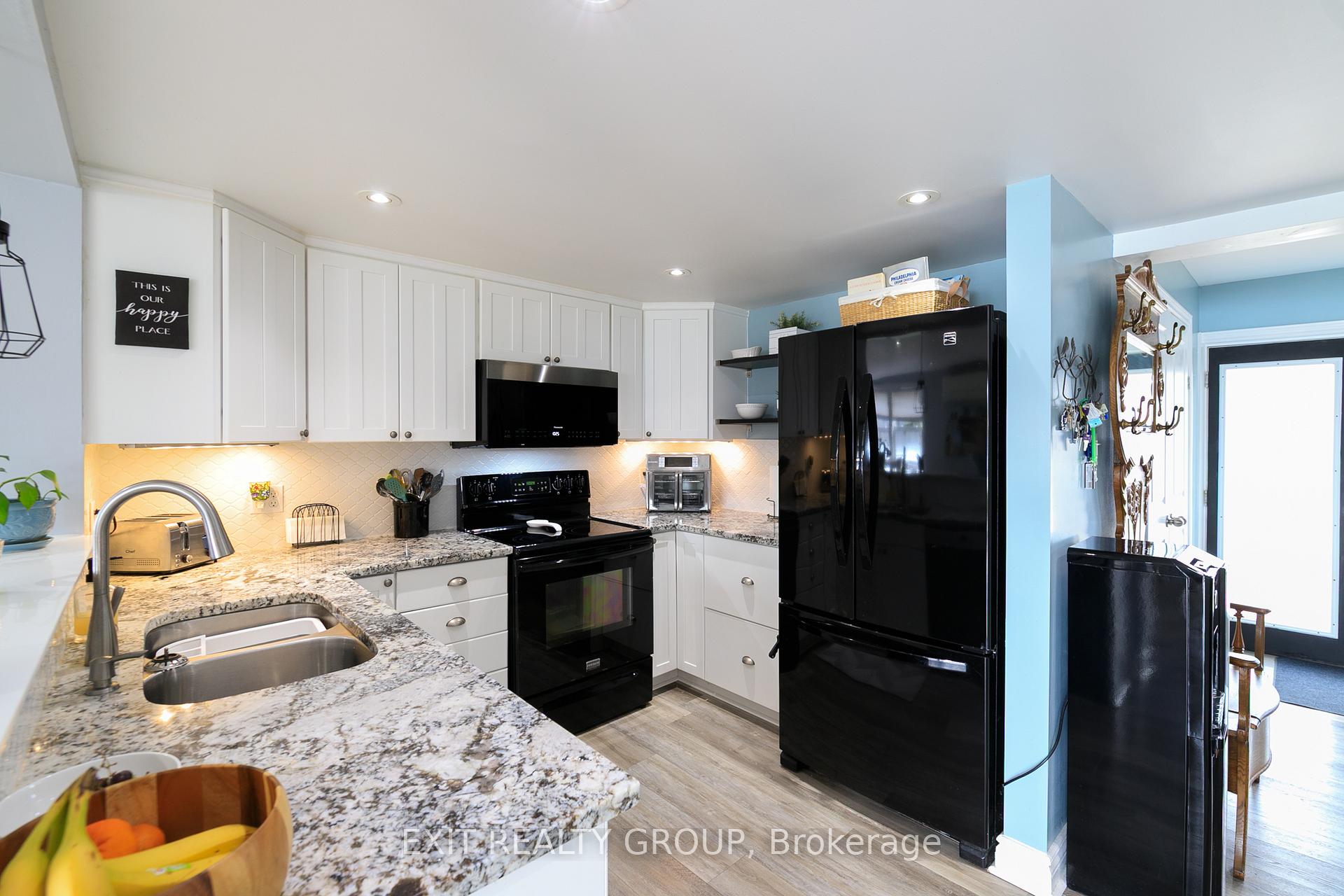 Photo 18 of 21 Prior Lane, Quinte West, Sidney Ward — HOMEH