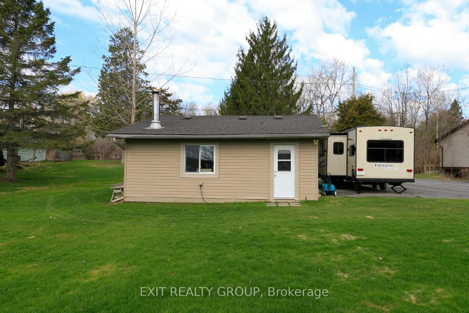 Photo 47 of 21 Prior Lane, Quinte West, Sidney Ward — HOMEH