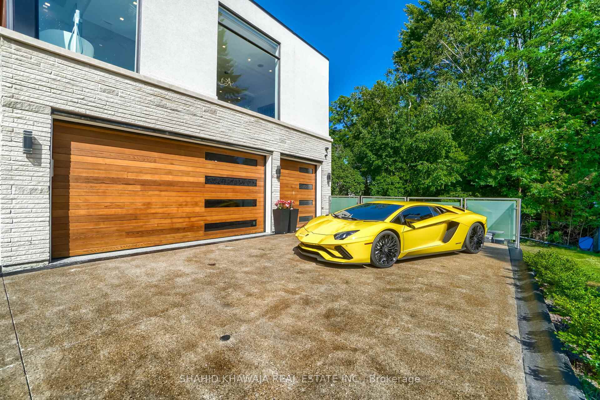 Photo 5 of 560 Shenandoah Drive, Mississauga, Lorne Park — HOMEH
