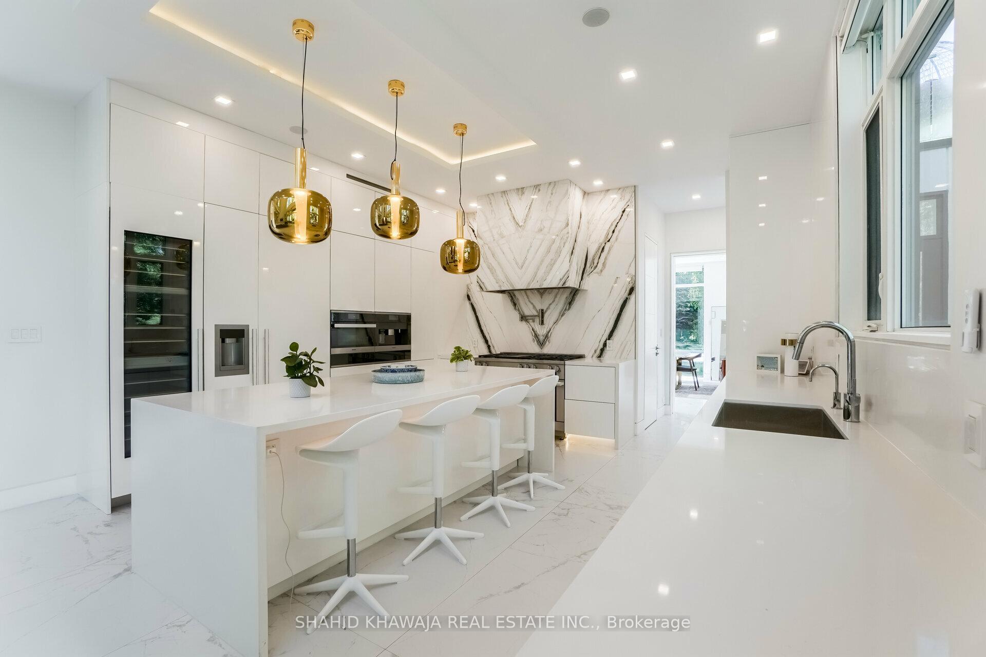 Photo 13 of 560 Shenandoah Drive, Mississauga, Lorne Park — HOMEH