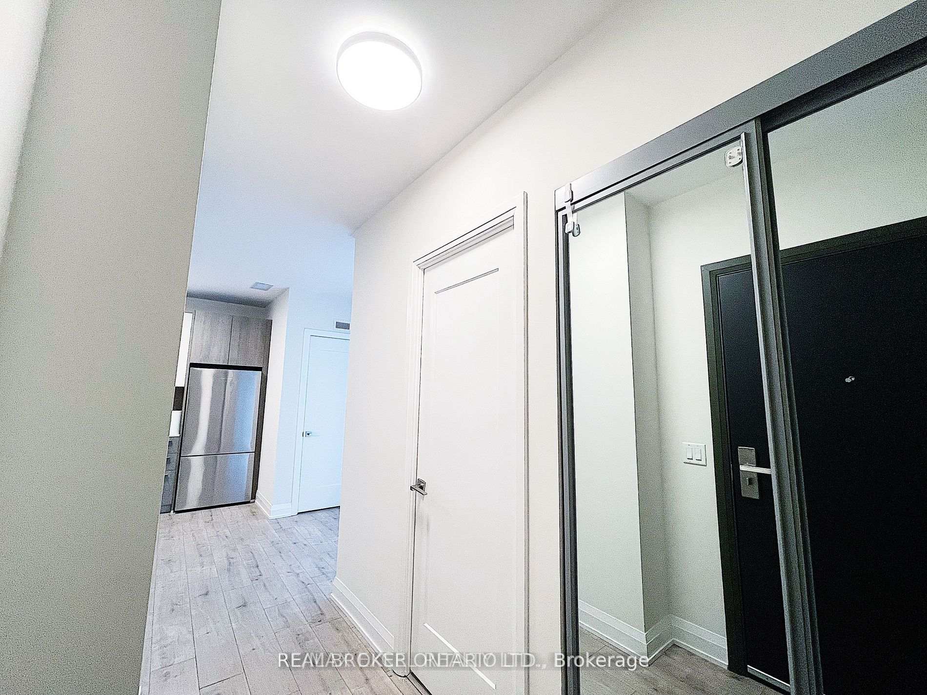 Photo 3 of Unit 2209, 18 Water Walk Drive, Markham, Unionville — HOMEH
