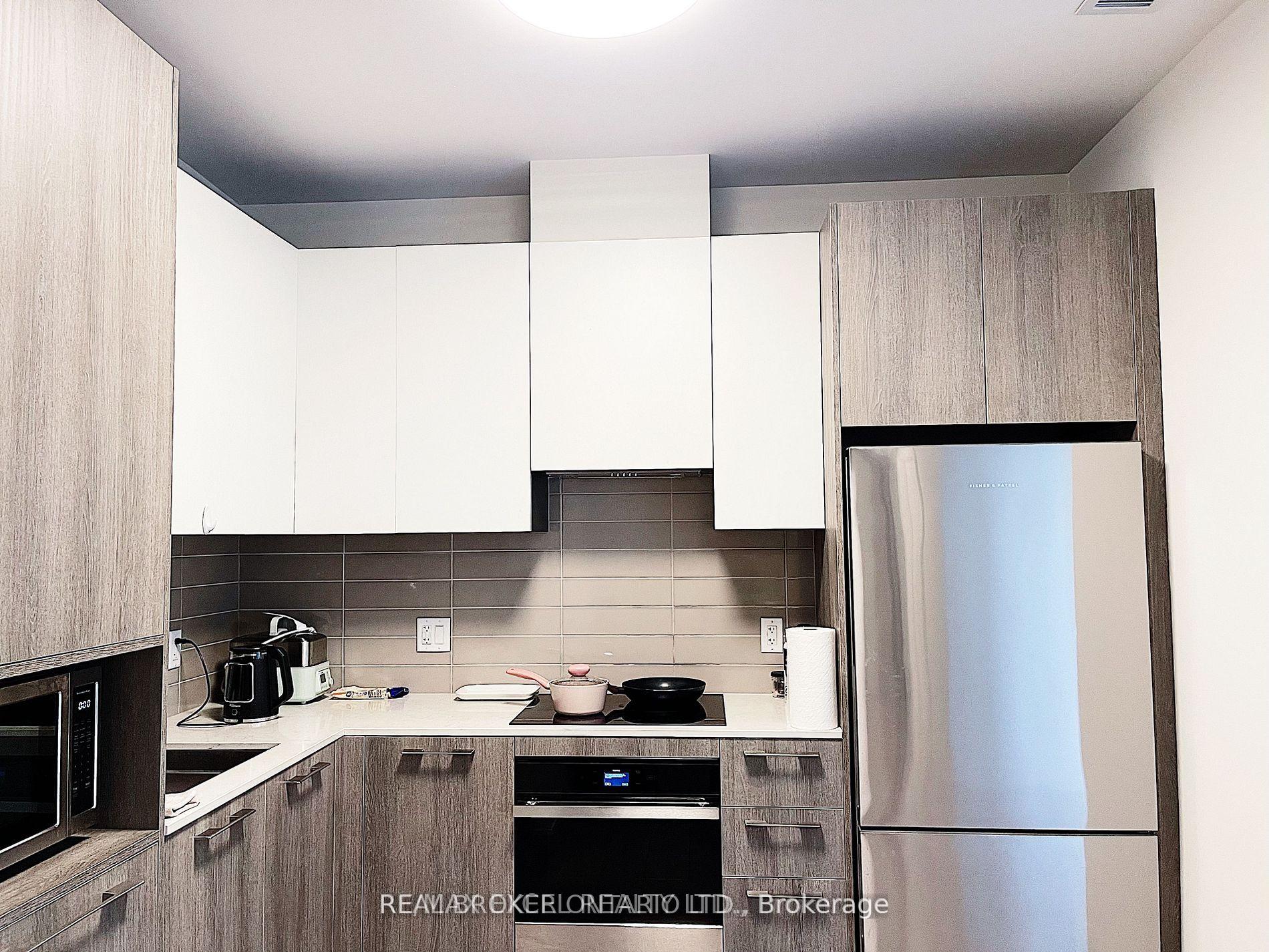Photo 6 of Unit 2209, 18 Water Walk Drive, Markham, Unionville — HOMEH