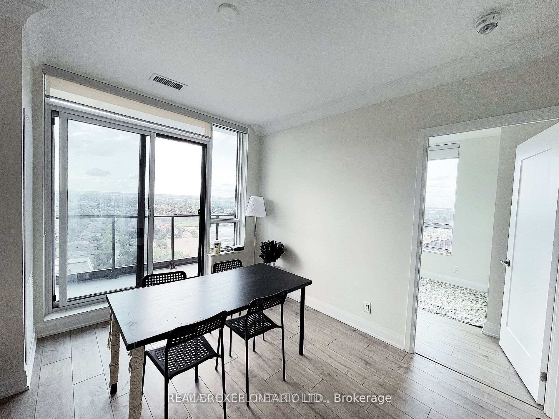 Photo 8 of Unit 2209, 18 Water Walk Drive, Markham, Unionville — HOMEH