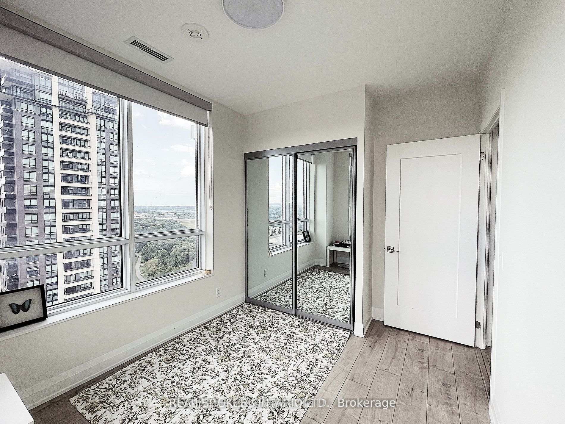 Photo 14 of Unit 2209, 18 Water Walk Drive, Markham, Unionville — HOMEH