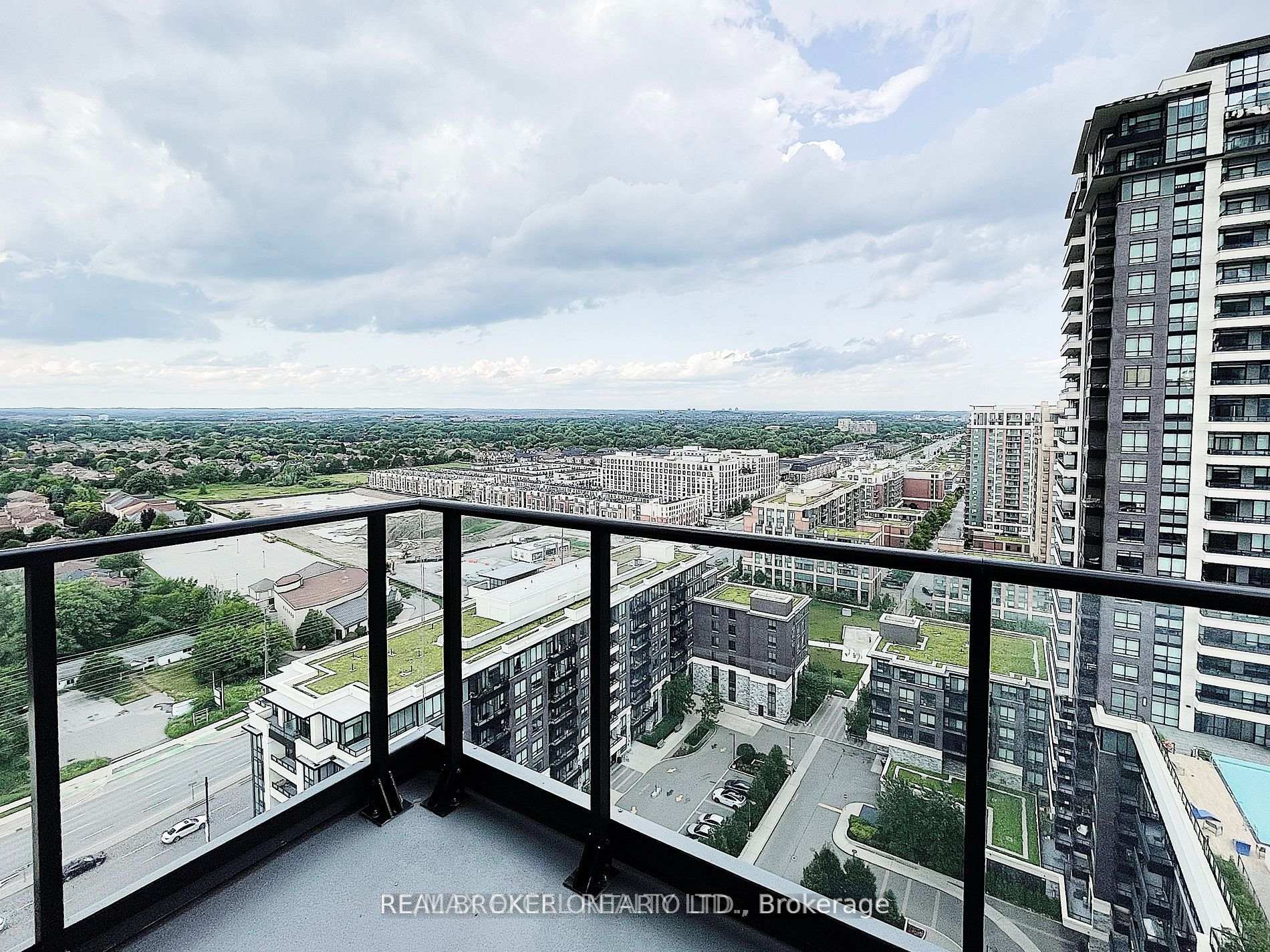 Photo 17 of Unit 2209, 18 Water Walk Drive, Markham, Unionville — HOMEH