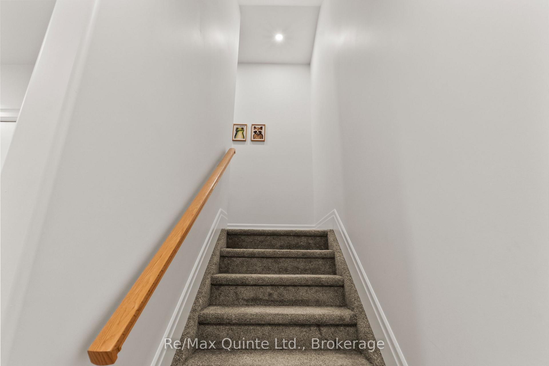 Photo 7 of 107 Buchanan Avenue, Prince Edward County, Picton Ward — HOMEH