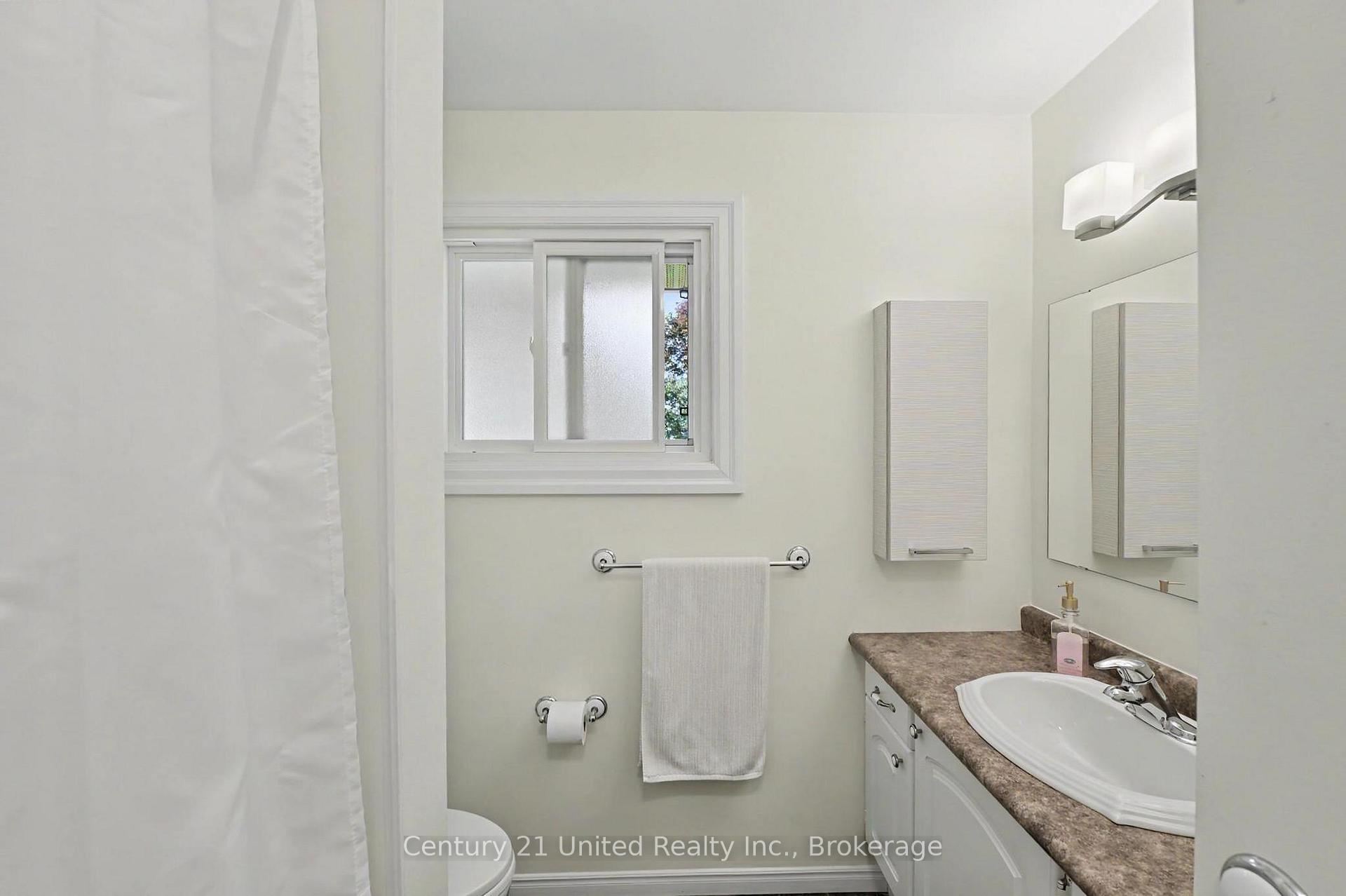 Photo 14 of 815 Stewart Drive, Peterborough, Ashburnham Ward 4 — HOMEH